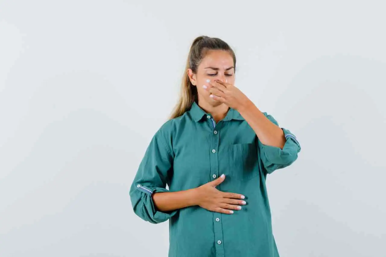 Odore di decomposizione in casa: cause, rischi per la salute e metodi efficaci per eliminarlo