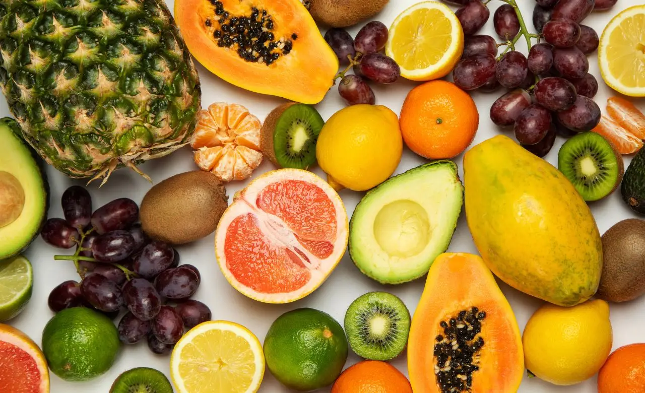 Attenzione ai benefici nascosti di mangiare frutta ogni giorno: ecco quali sono