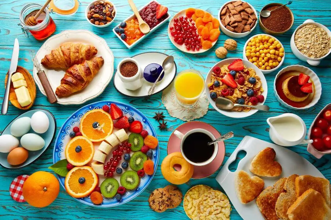 Colazione “salva-salute”: ecco la regola alimentare che protegge da influenza, colesterolo alto e diabete