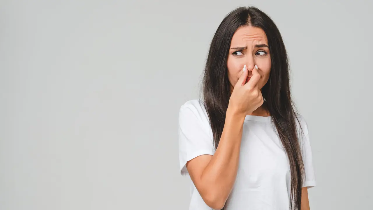 Percepisci gli odori in modo più intenso o ti danno fastidio? Ecco la causa nascosta e quando preoccuparsi